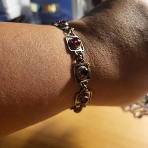 VTG Sterling Silver With Garnet Gemstones - Bracelet